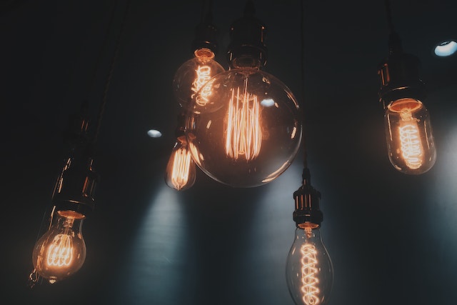 Historyczne żarówki elektryczne
