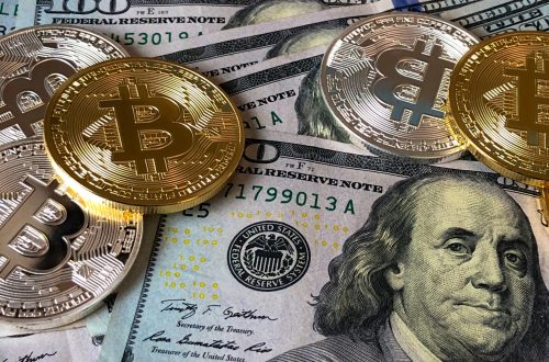 Dolary i monety bitcoin