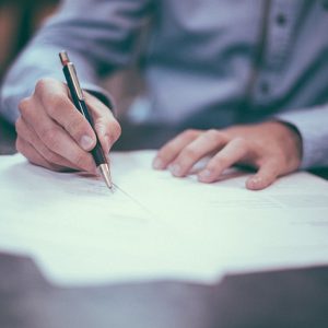Podpisywanie umowy kredytowej